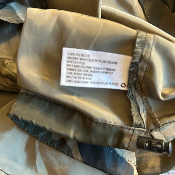 WILD FABLE CAMOUFLAGE WINDBREAKER/RAIN ZIP UP TARGET (2018) JACKET SIZE MEDIUM - Picture 6 of 7
